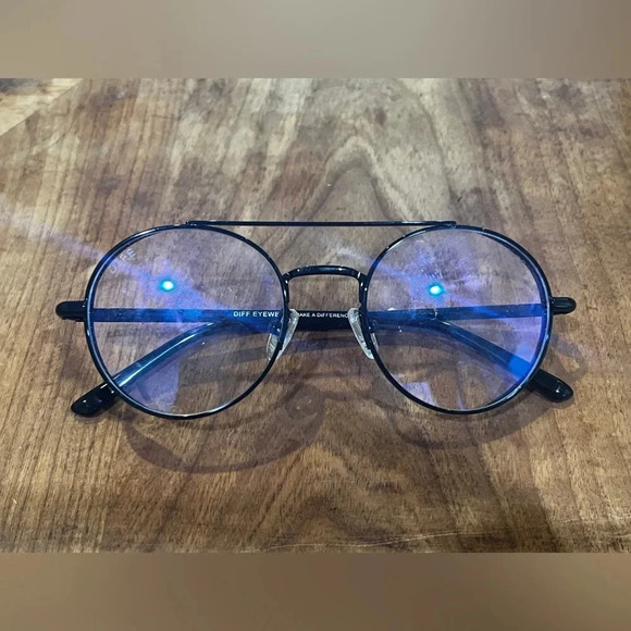 FINAL PRICE Diff Eyewear Glasses - Picture 1 of 5